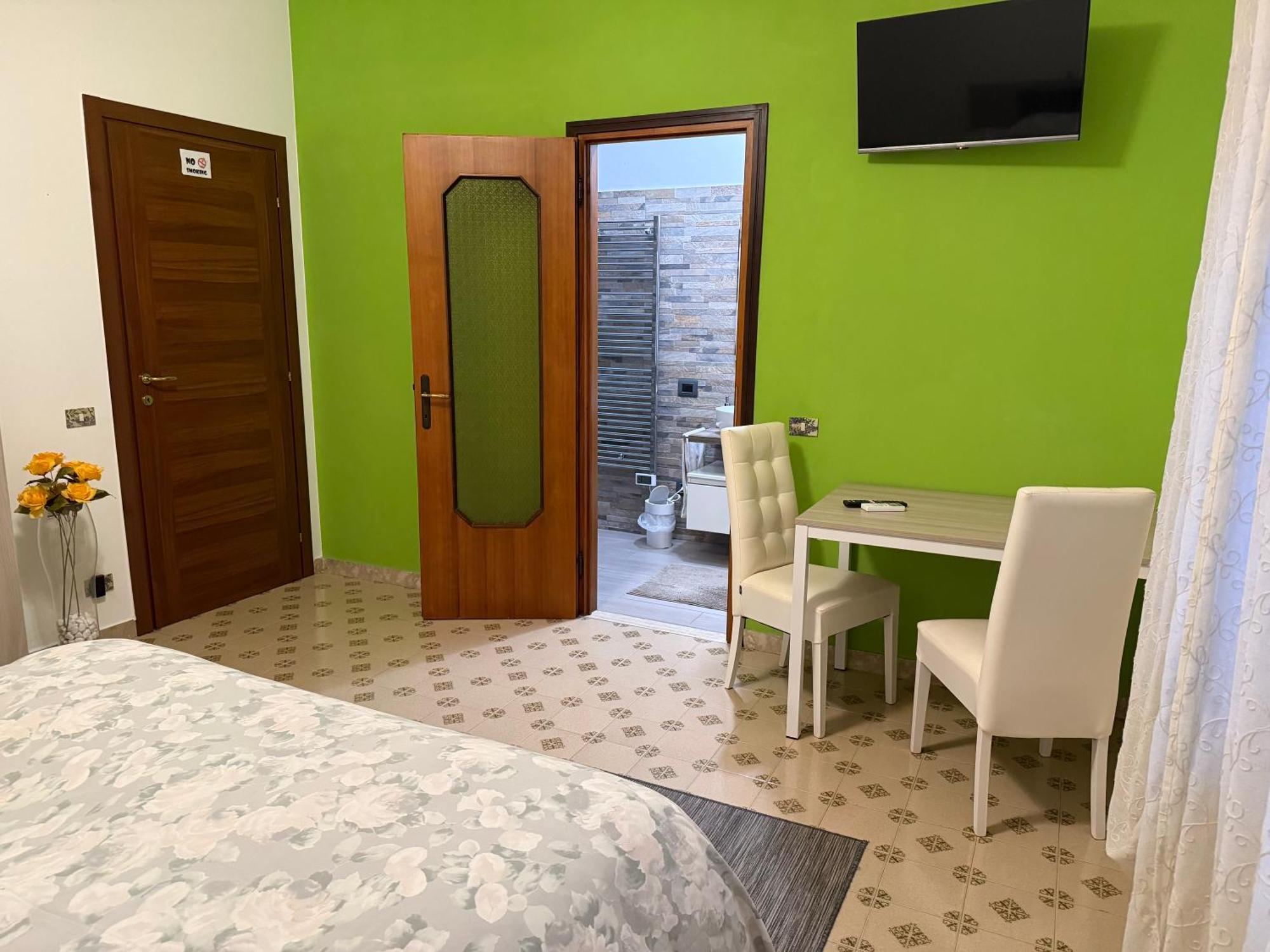 B&B Villa Mirella Casnate Con Bernate Eksteriør billede
